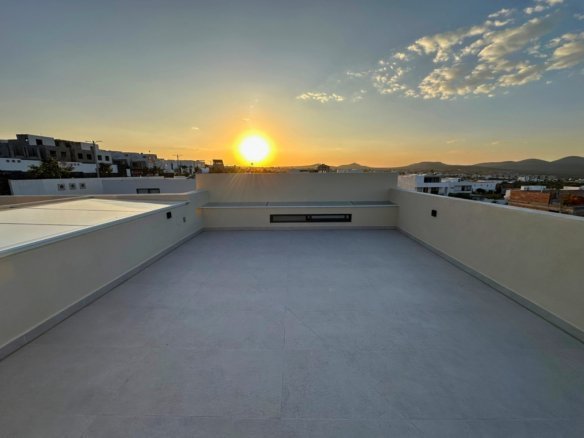 terraza de casa en venta en Malaya Zibata