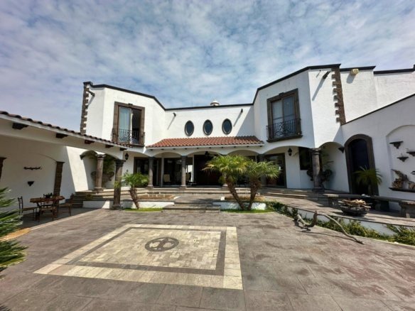 Casa estilo hacienda en Juriquilla, Querétaro.