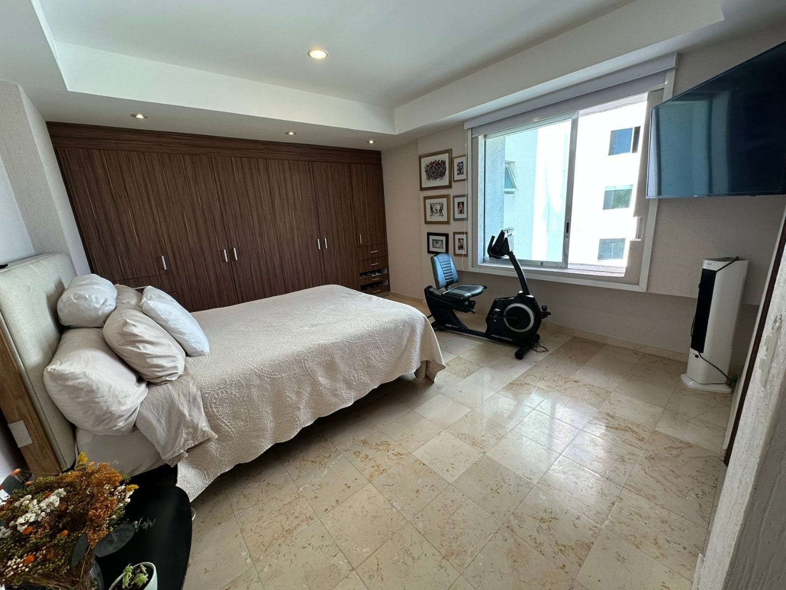 recamara 2 de Departamento en venta en Cumbres del Lago. Dentro de Vista Diamante.