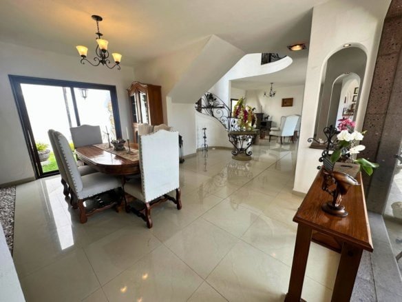 planta baja de Casa estilo hacienda en Juriquilla, Querétaro.