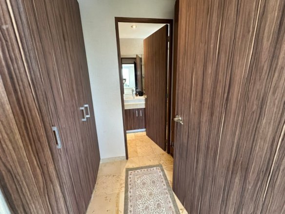 vestidor de Departamento en venta en Cumbres del Lago. Dentro de Vista Diamante.