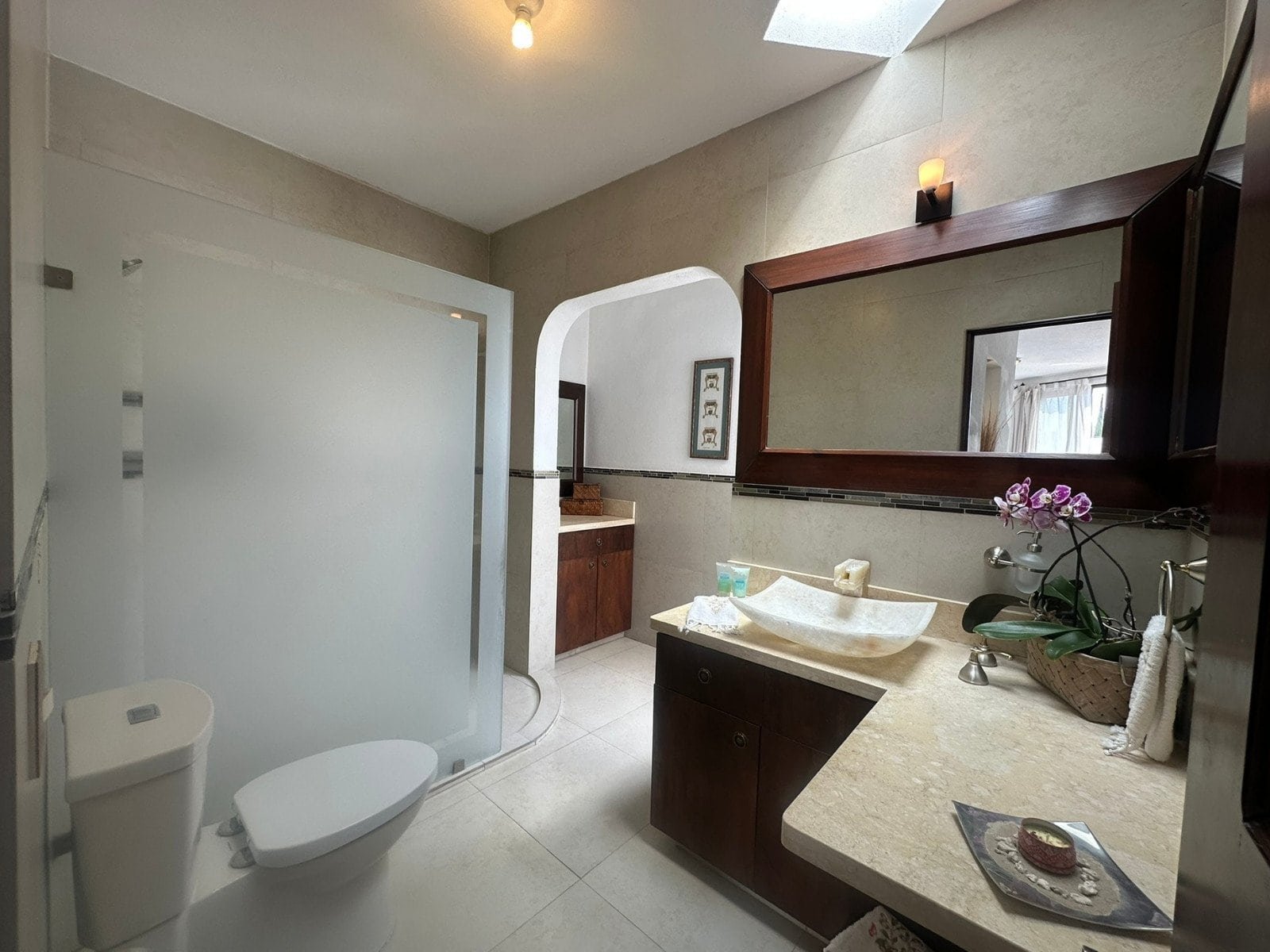 baño completo de Casa estilo hacienda en Juriquilla, Querétaro.