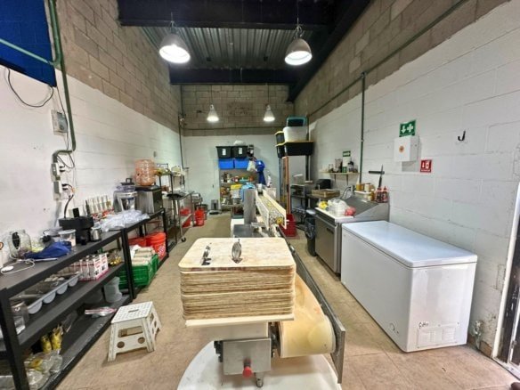 interior 1 de Local en venta en Zibatá Querétaro. Frente a la Anáhuac!