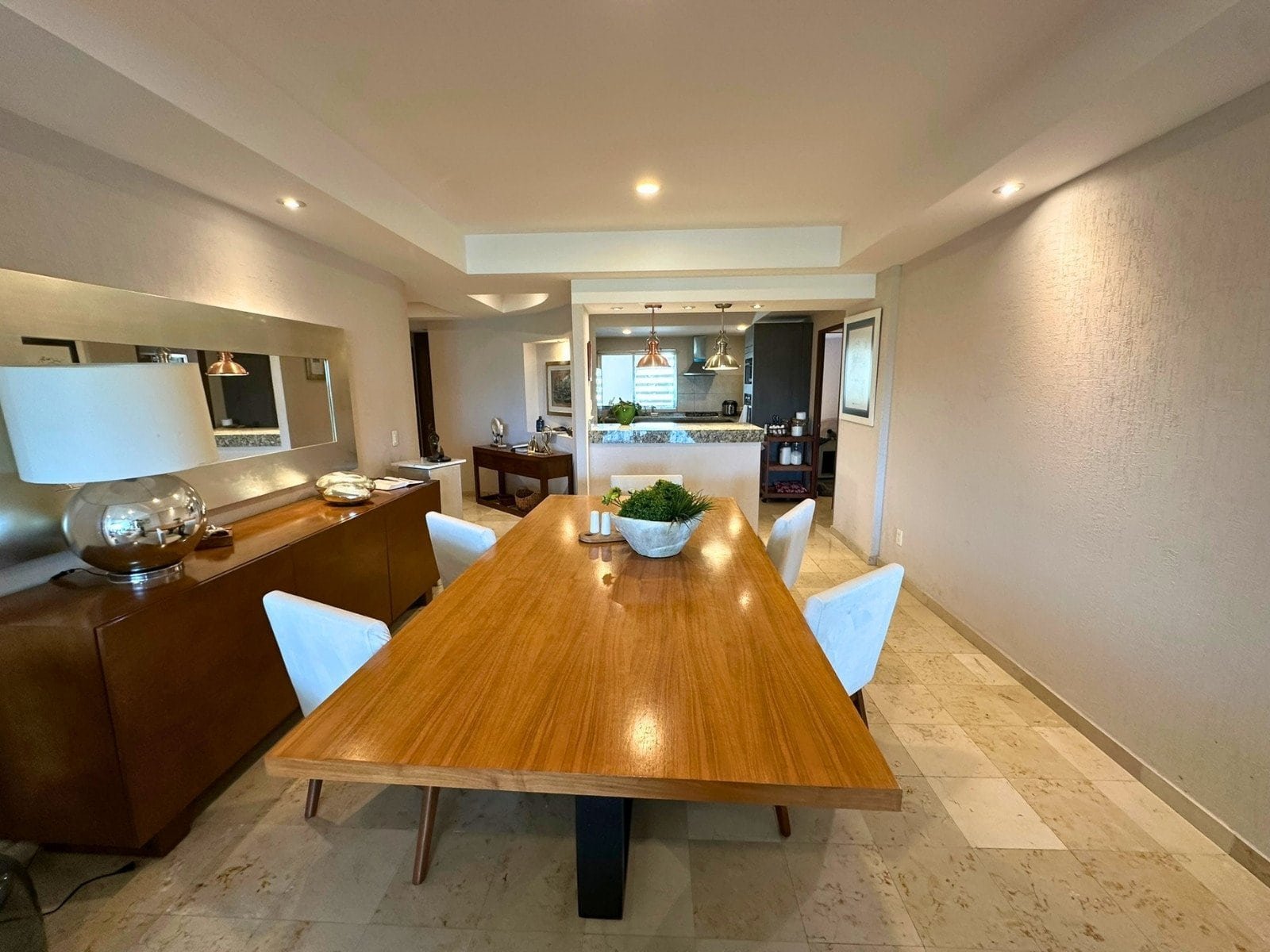 comedor y cocina de Departamento en venta en Cumbres del Lago. Dentro de Vista Diamante.