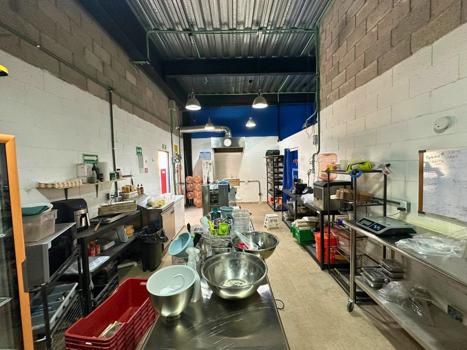 interior 3 de Local en venta en Zibatá Querétaro. Frente a la Anáhuac!