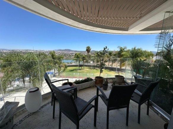 balcón de Departamento en venta en Cumbres del Lago. Dentro de Vista Diamante.