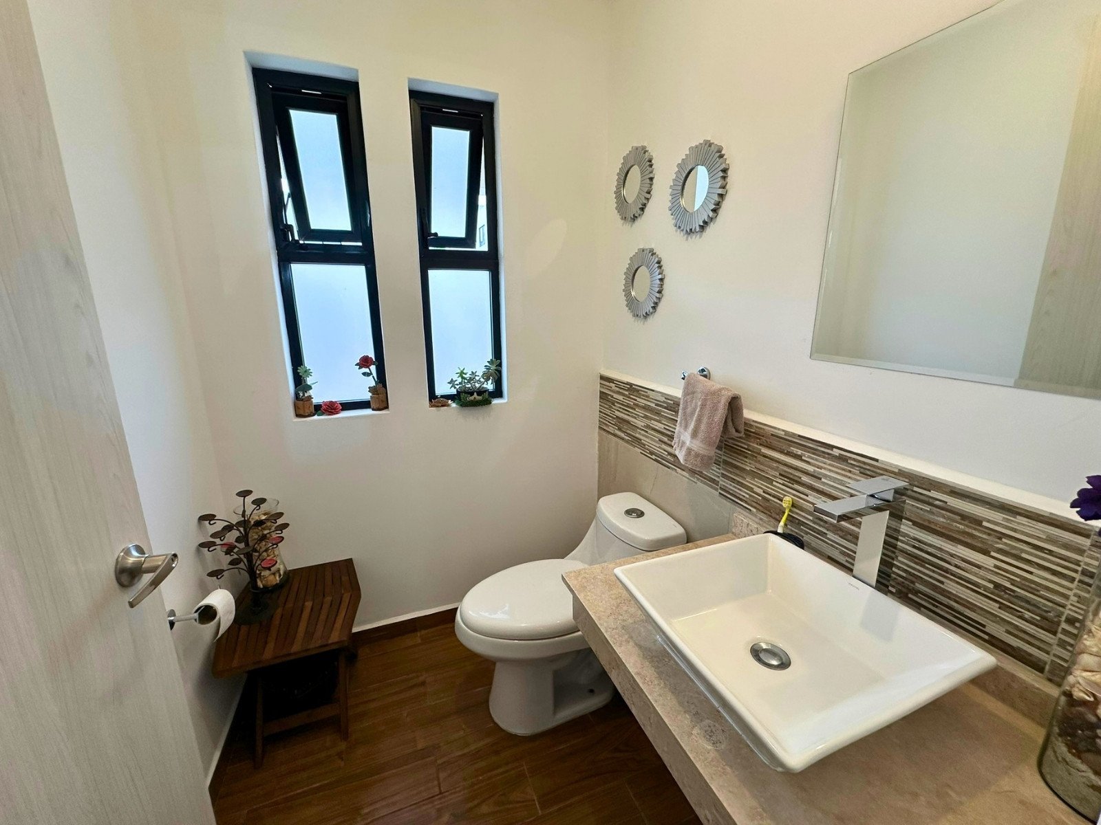 medio baño de casa en Zibatá con 3 recámaras con baño.