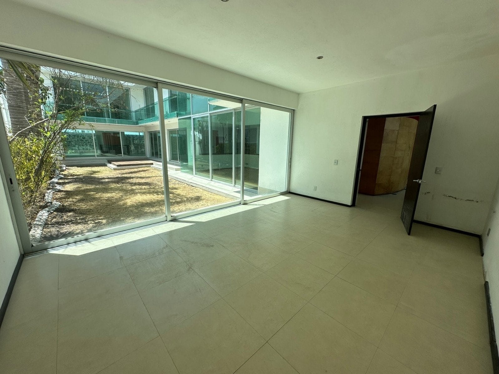 recámara o estudio planta baja de casa en venta Balcones de Juriquilla
