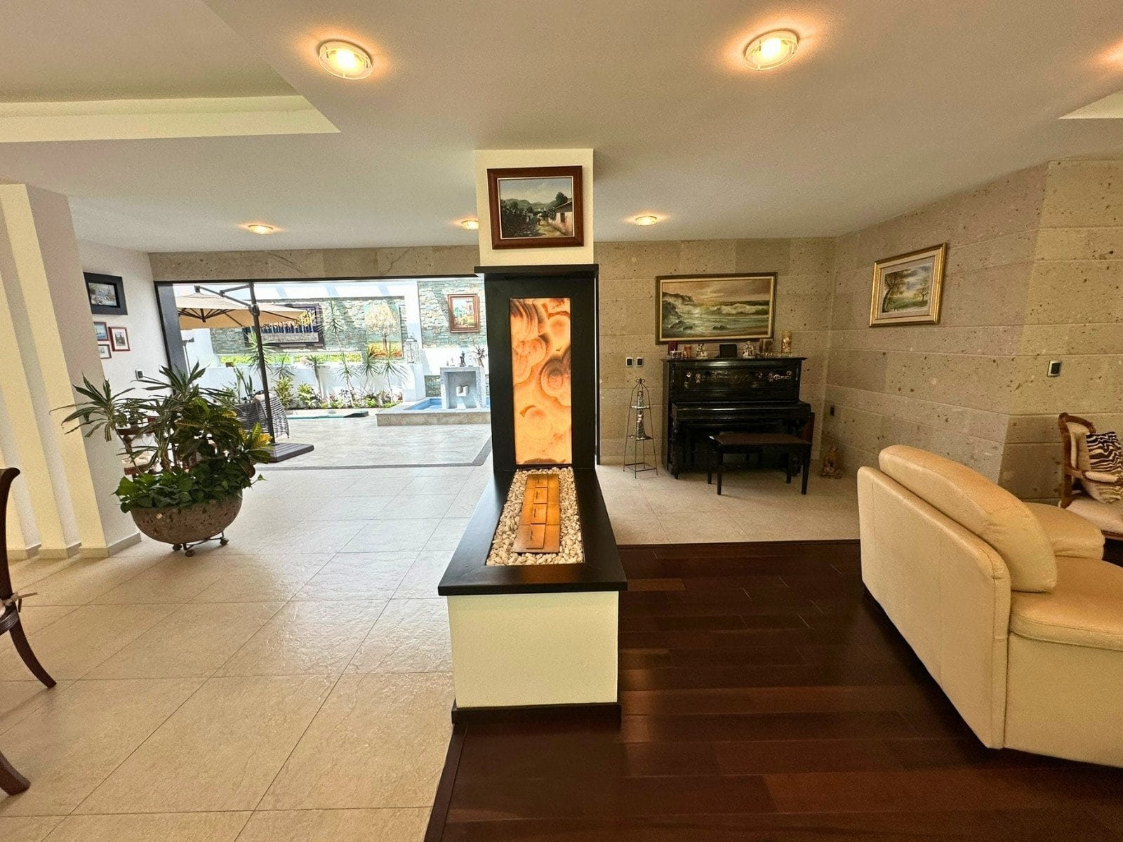 espacio amplio de casa en venta en El Campanario Querétaro.