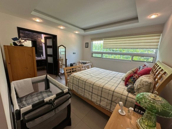 recamara 1 de casa en venta en El Campanario Querétaro.