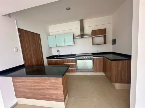 cocina integral de departamento en Juriquilla, Querétaro.