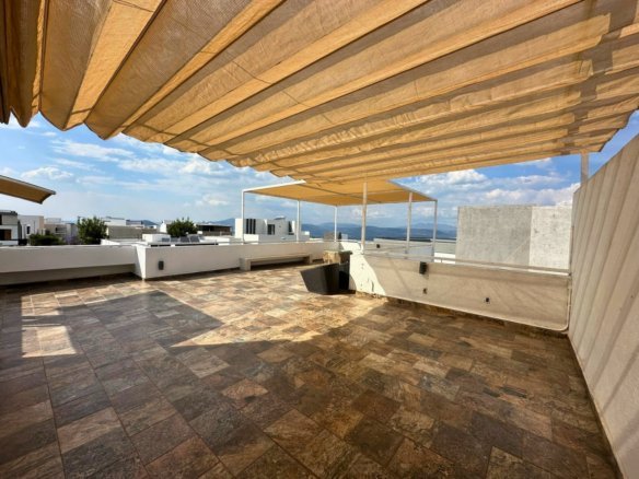 rooftop de casa con amplio jardín en Zibatá. Condominio Garambullo.