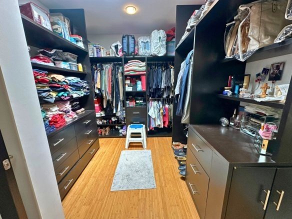 vestidor principal de casa en venta en El Campanario Querétaro.