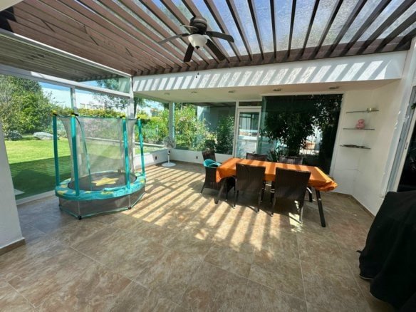 salon de eventos de casa en venta en El Campanario Querétaro.