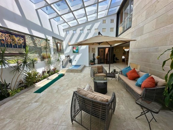 doble altura de casa en venta en El Campanario Querétaro.