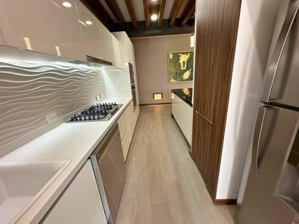 cocina 2 de departamentos en cumbres del lago, Querétaro.