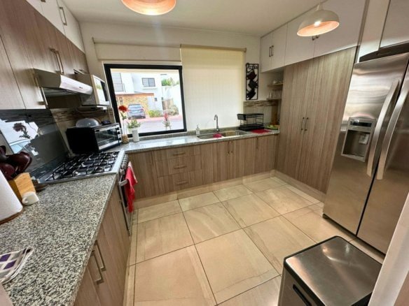 cocina integral de casa en Zibatá con 3 recámaras con baño.