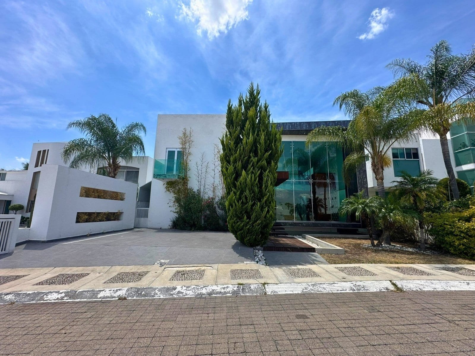 fachada de casa en venta Balcones de Juriquilla