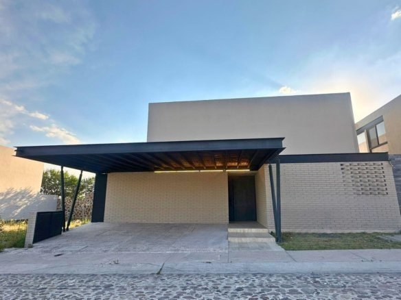 Casa en Lomas del Campanario Norte, Querétaro | $9.9M