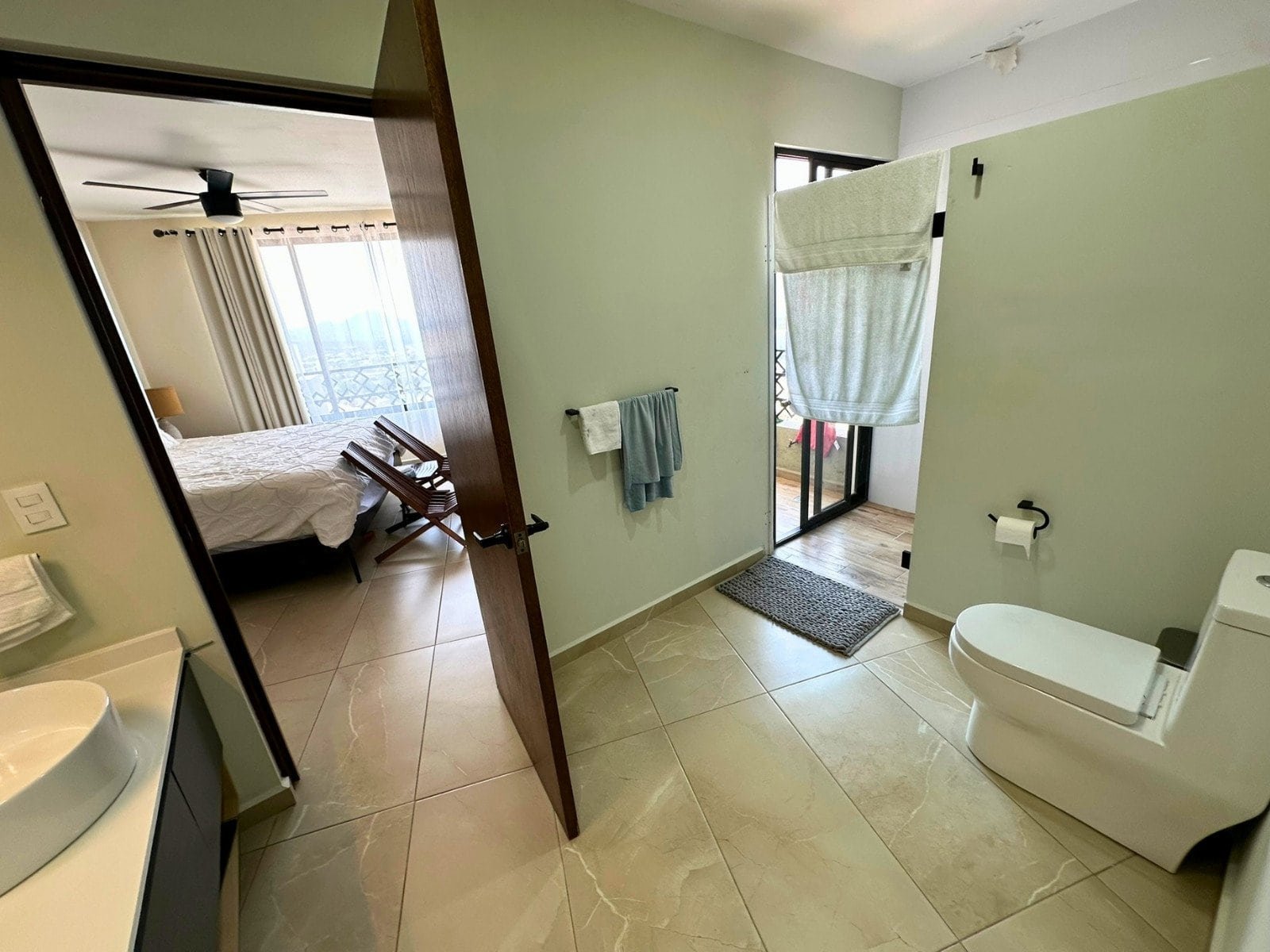 baño 3 de casa de 4 recamaras en Zibatá, Querétaro.