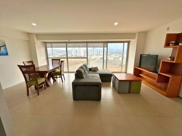 comedor y sala de departamento en Biosfera Towers Juriquilla, Querétaro.