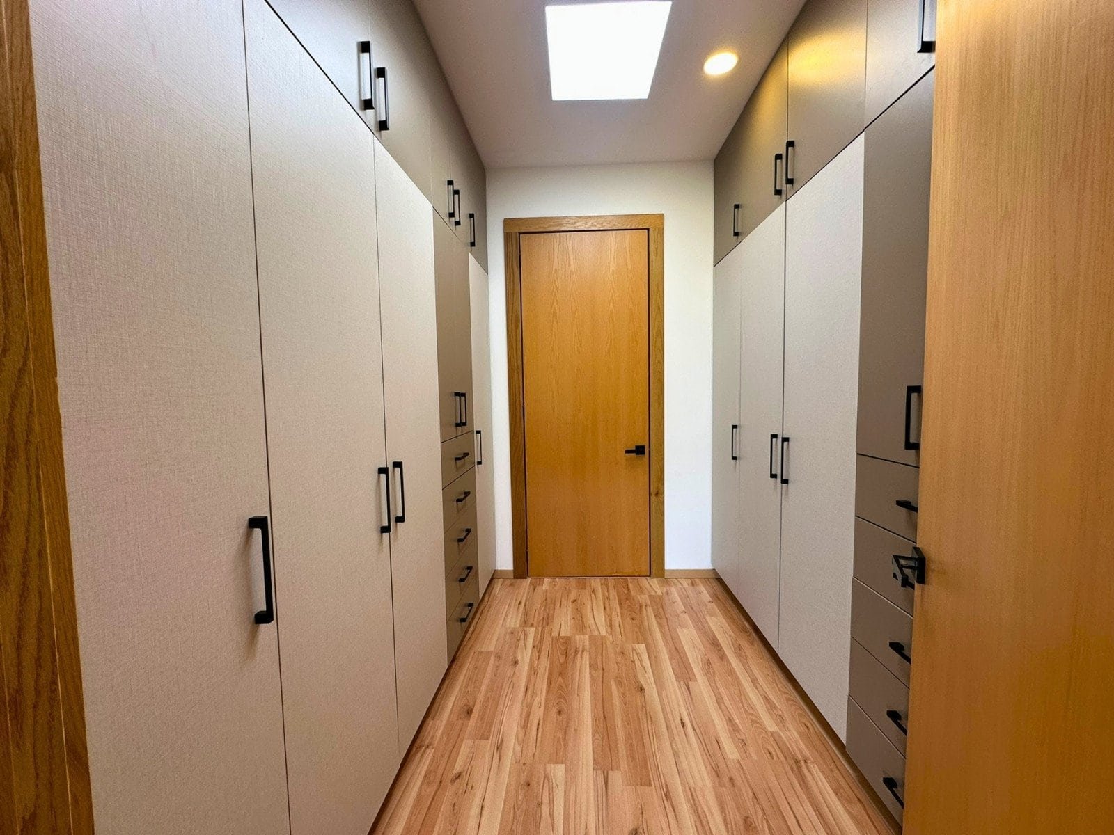 vestidor de casa en Zibatá con recámaras muy amplias.
