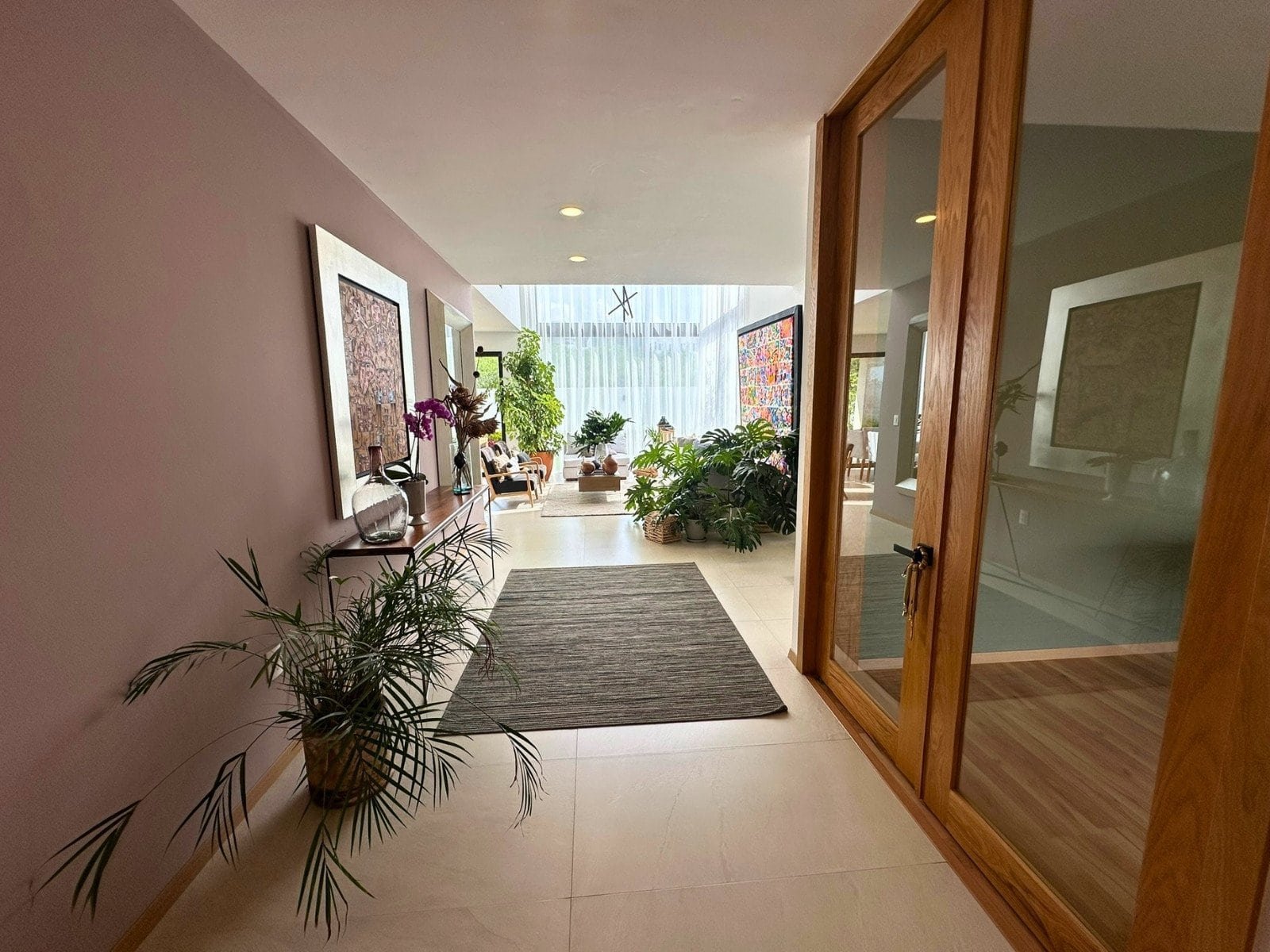 entrada de casa en Zibatá con recámaras muy amplias.