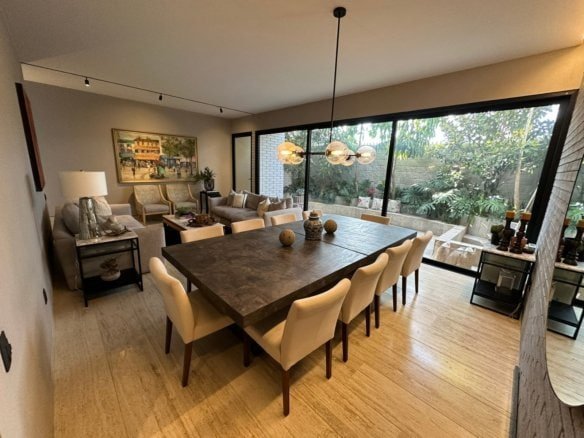 comedor de casa en residencial mayorazgo.