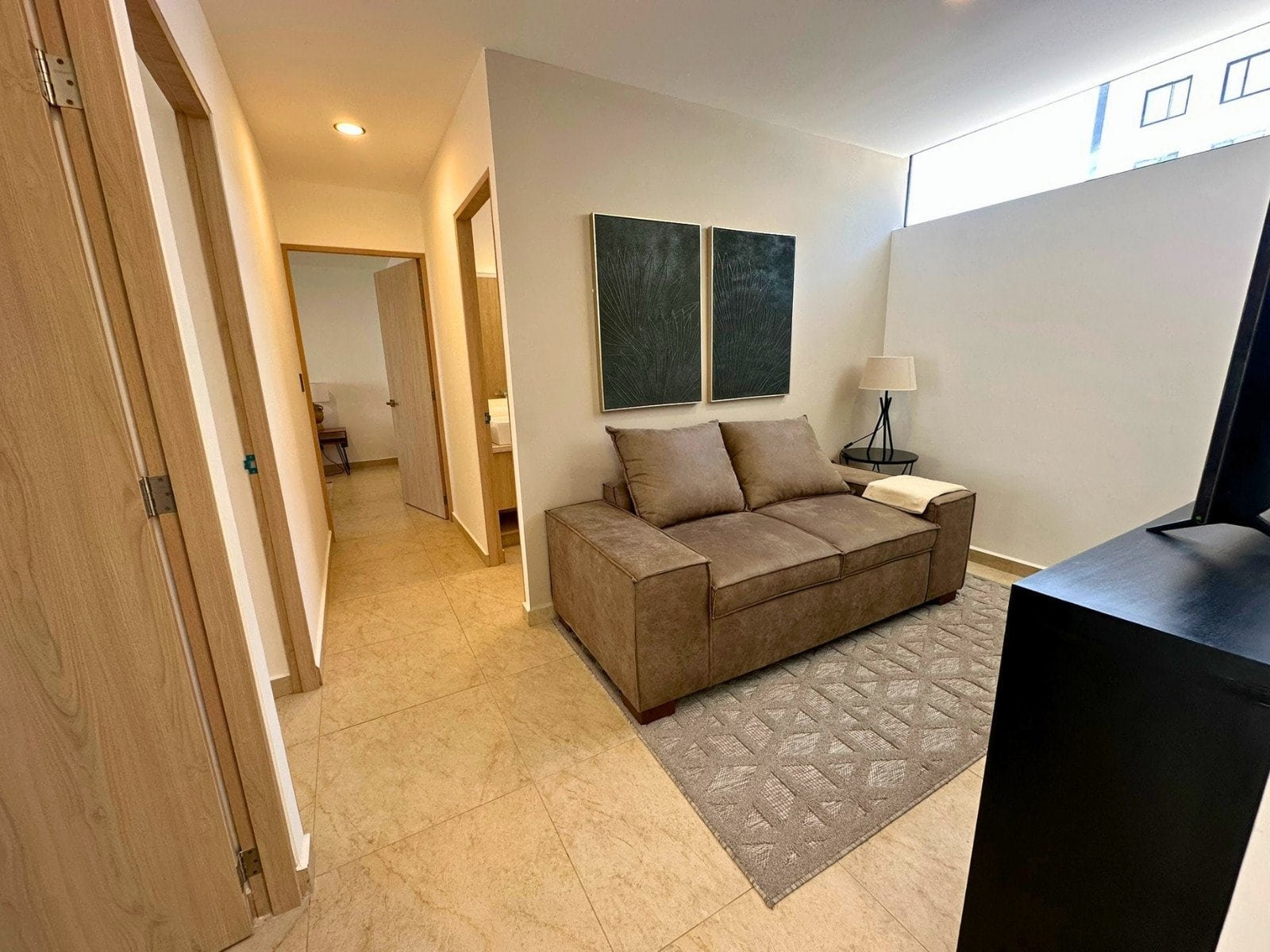 sala de TV de casas en Zibata con jardín amplio de 90m2!