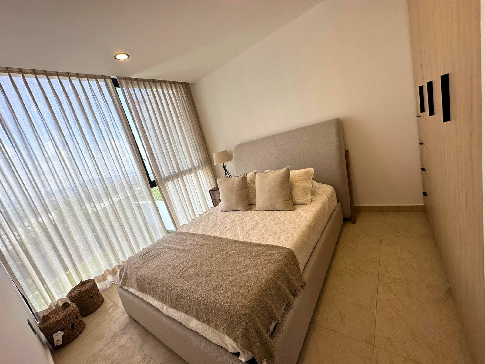 recamara 2 de casas en Zibata con jardín amplio de 90m2!