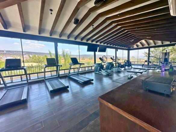 gym de casa en residencial mayorazgo.