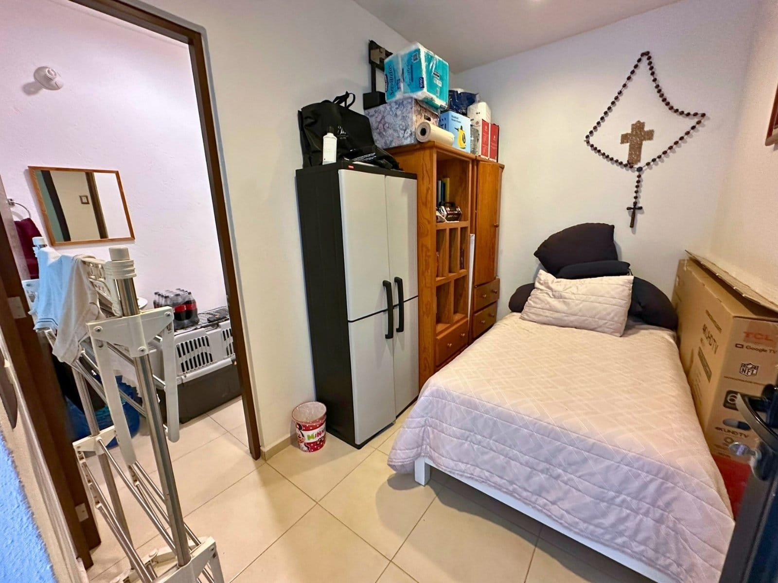 cuarto de servicio con baño de casa en Cumbres del Lago, Querétaro.