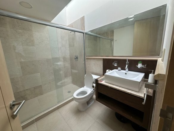 baño 2 de casa con recámaras amplias en Cumbres del Lago Juriquilla, Querétaro.