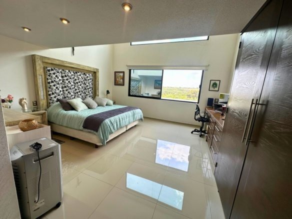 recamara 3 con closet de casa en Cumbres del Lago, Querétaro.