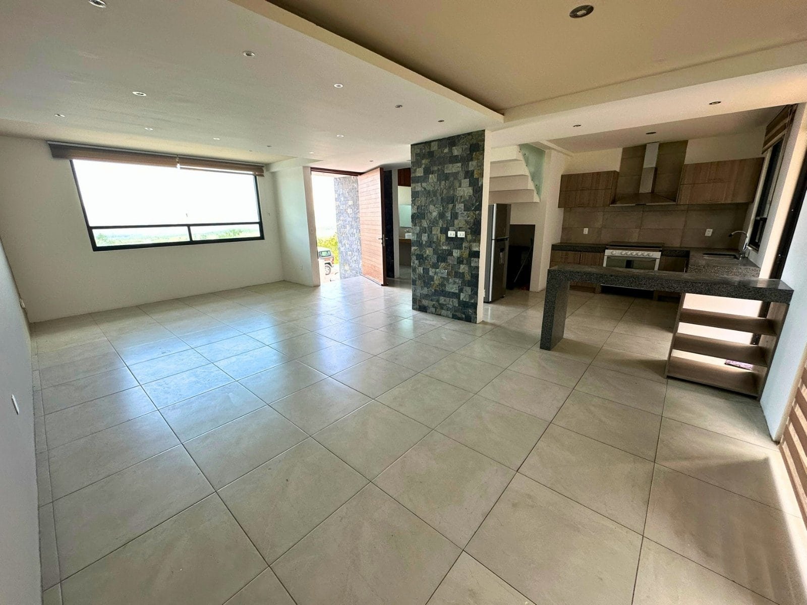 sala y comedor de casa en Zibatá cerca de la Anáhuac