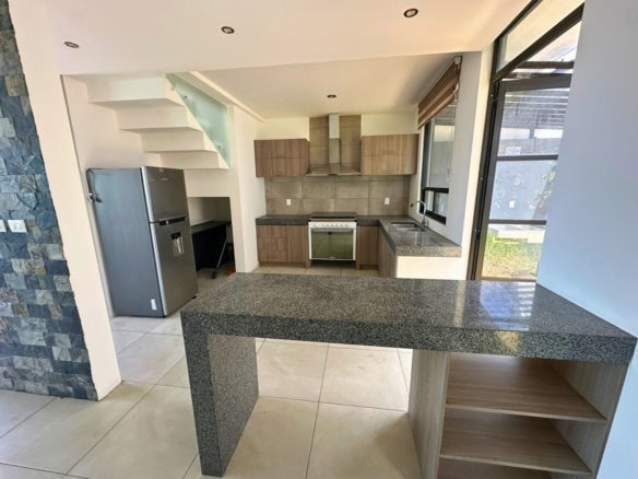 cocina de casa en Zibatá cerca de la Anáhuac