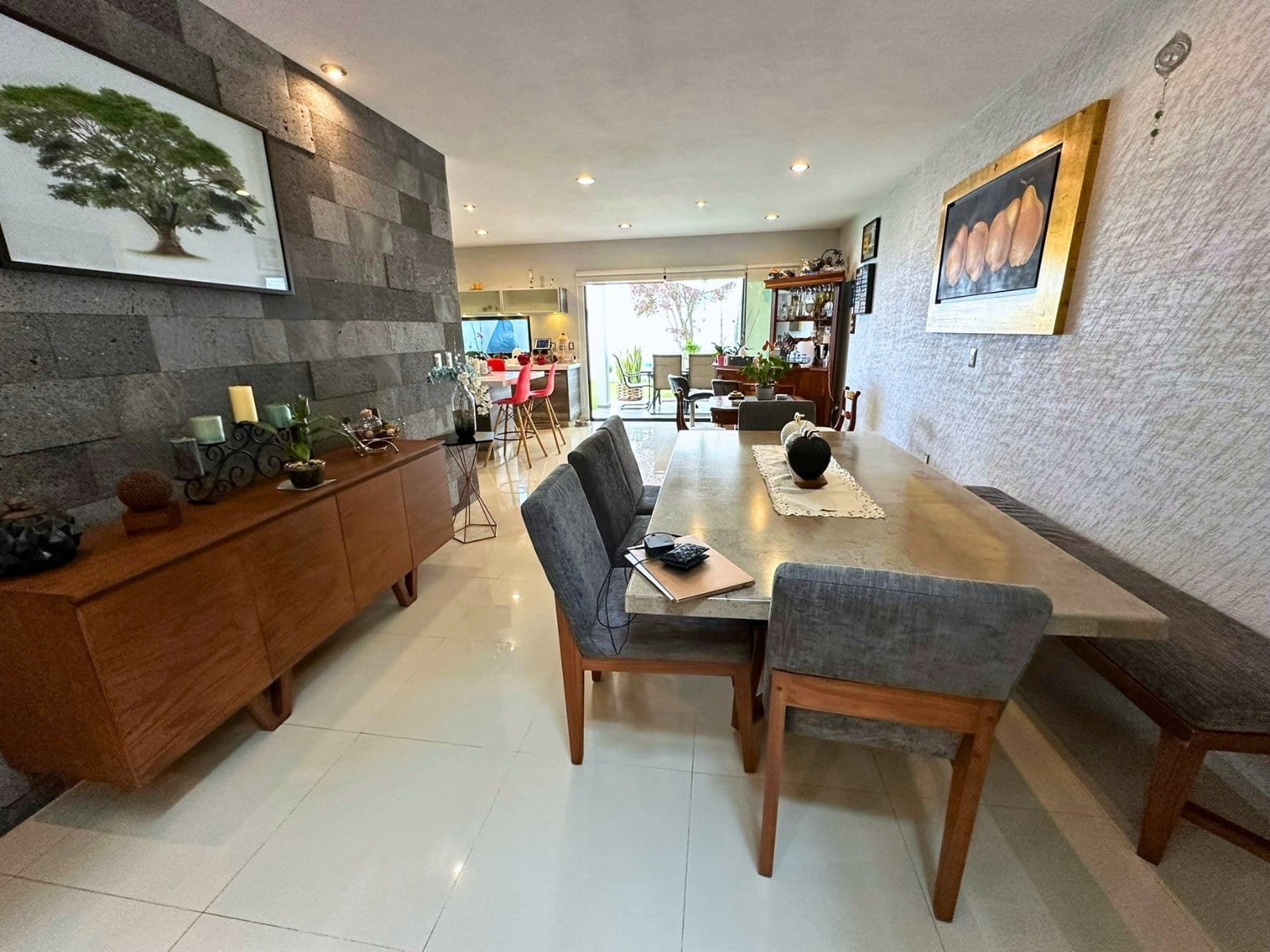 comedor de casa en Cumbres del Lago, Querétaro.