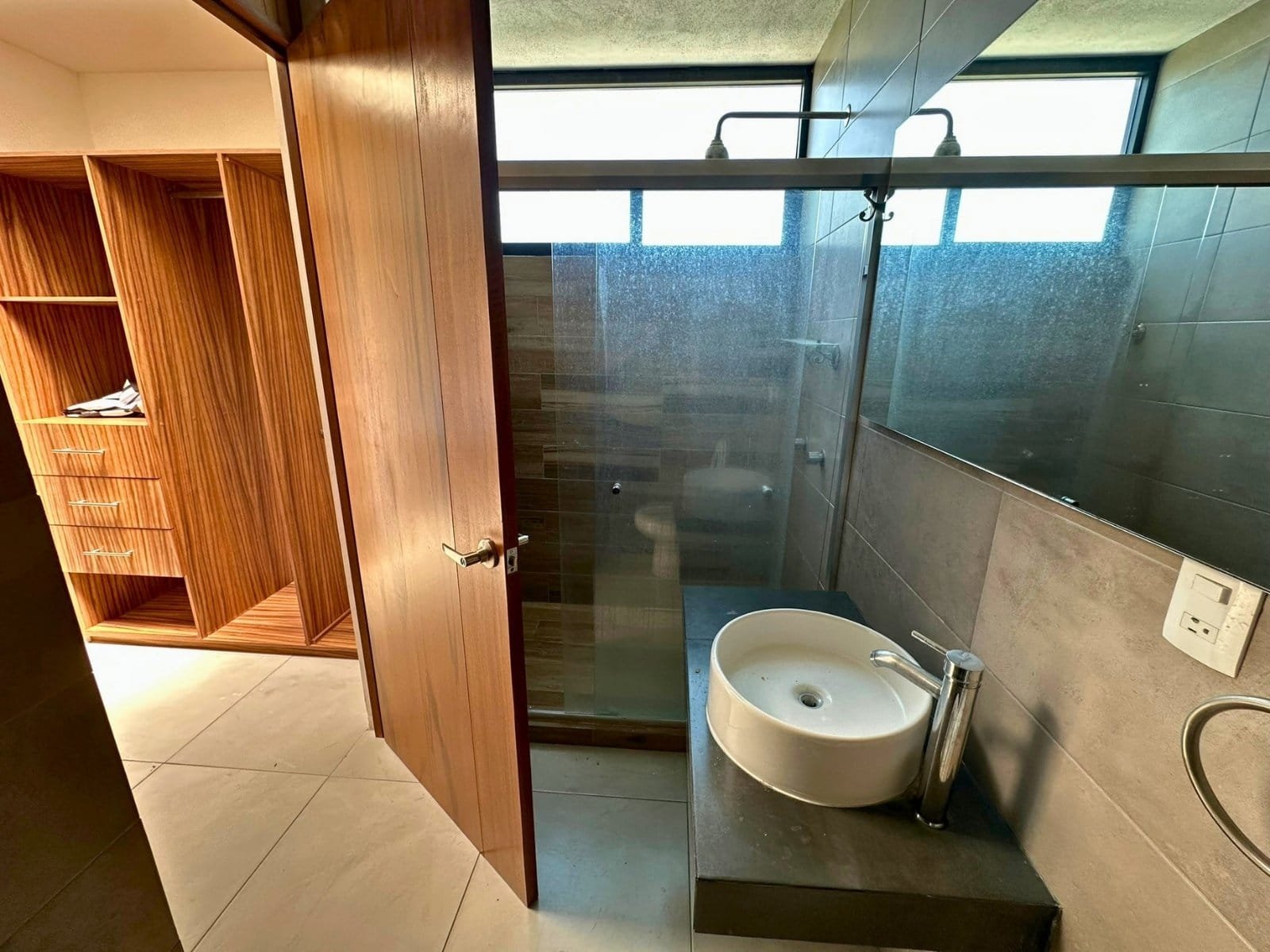 baño principal de casa en Zibatá cerca de la Anáhuac