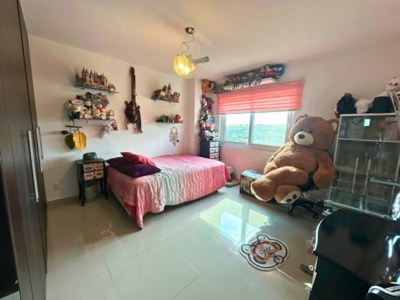 recamara 3 de casa en Cumbres del Lago con jardín amplio