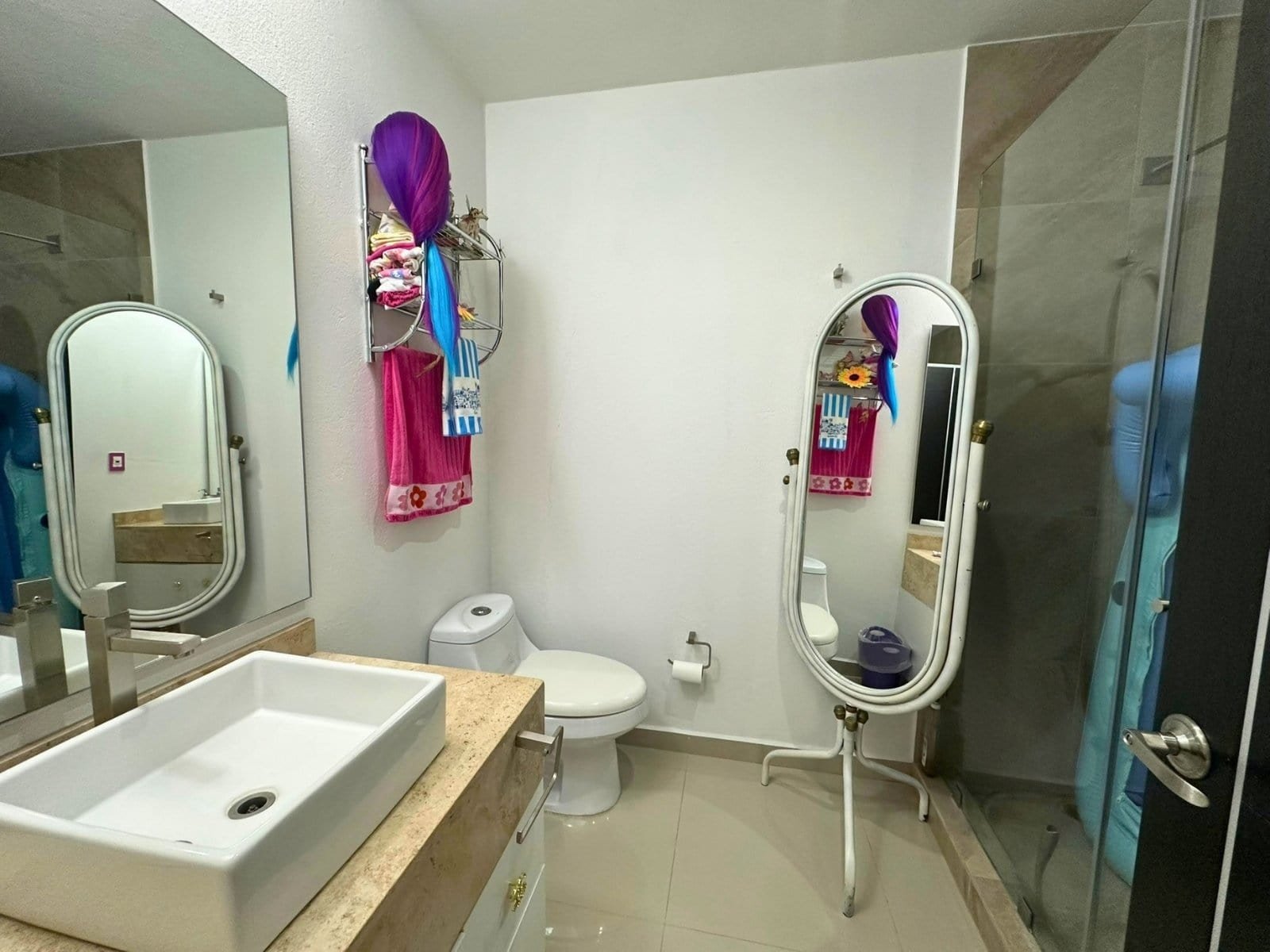baño compartido de casa en Cumbres del Lago con jardín amplio