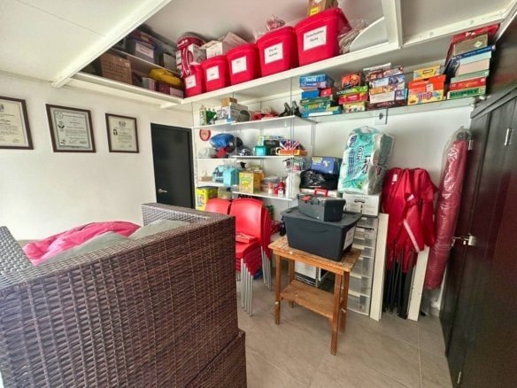 bodega de casa en Cumbres del Lago con jardín amplio