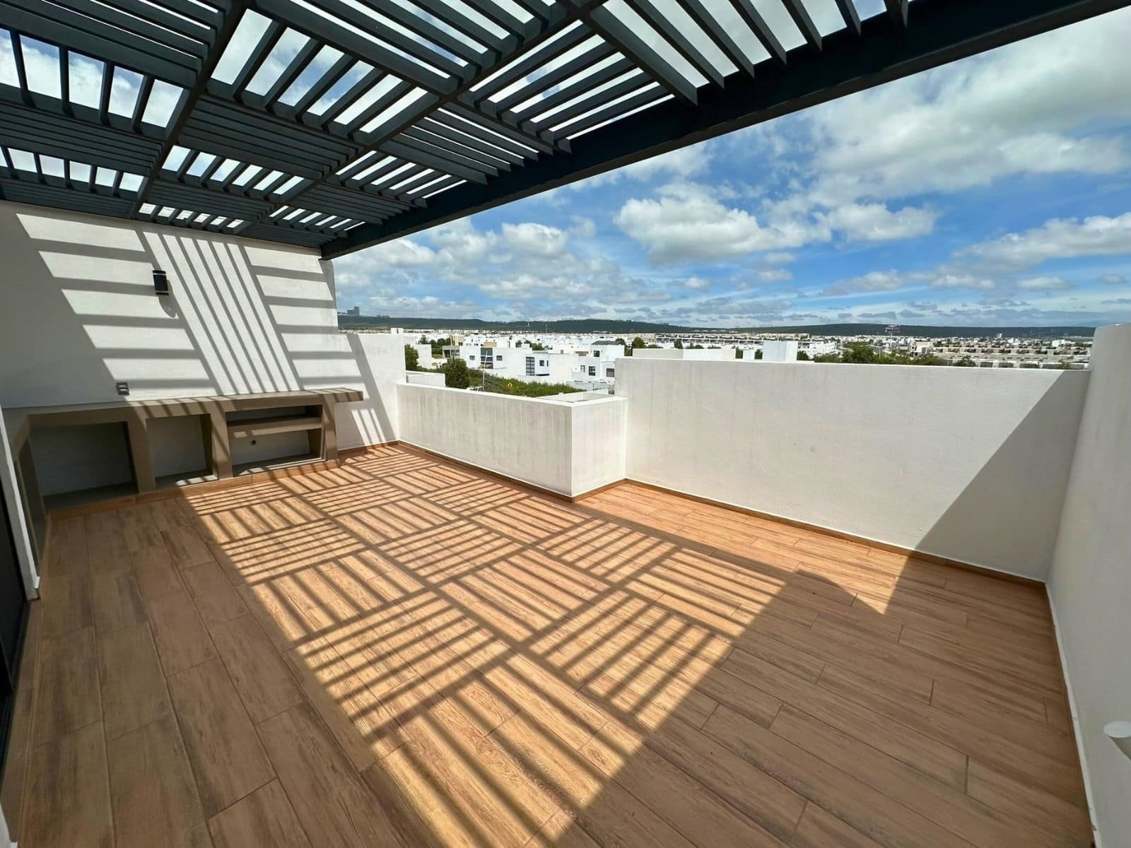 rooftop de amplia casa en Zakia, Querétaro.