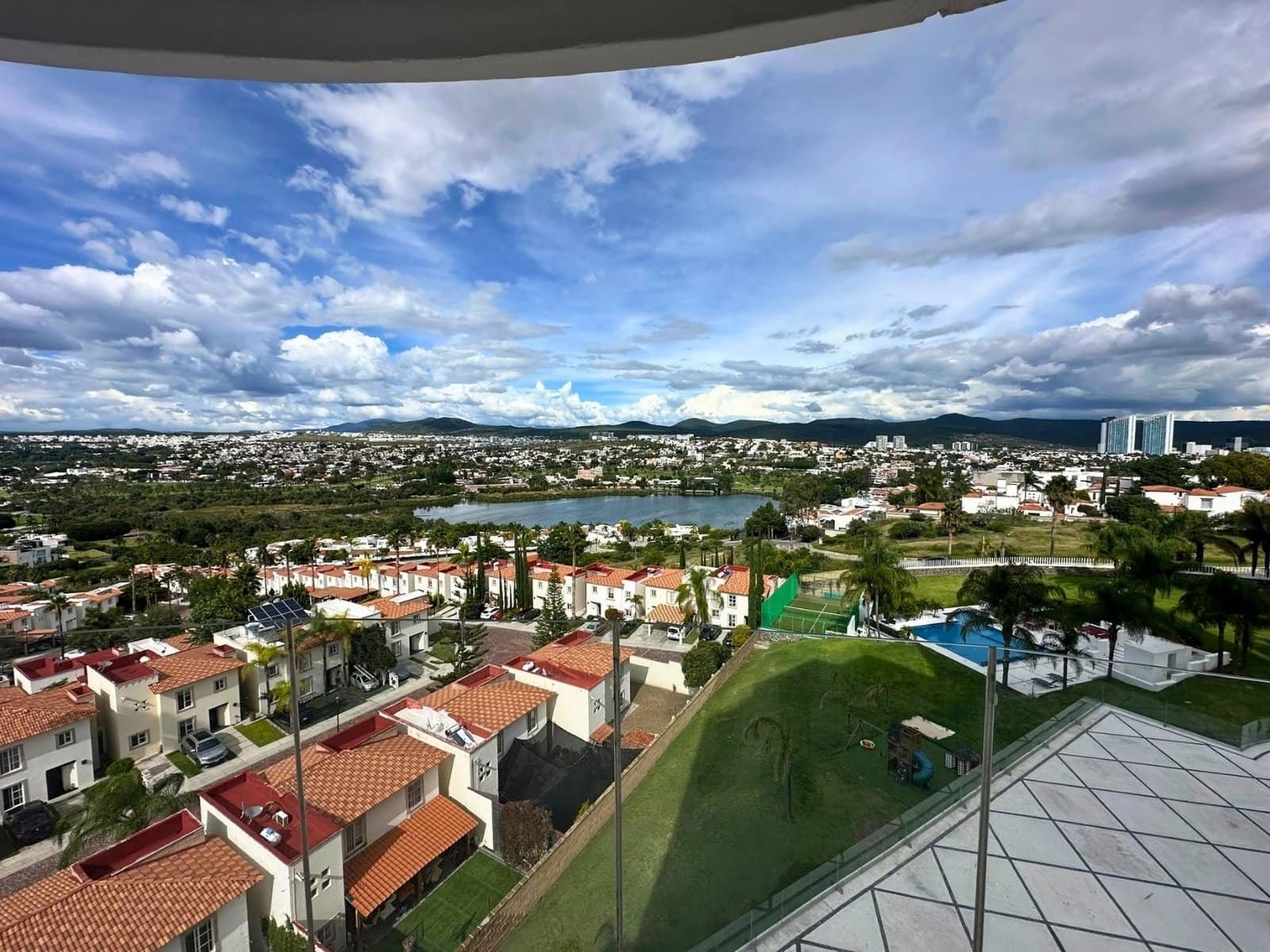 vista de departamento en Cumbres del Lago.