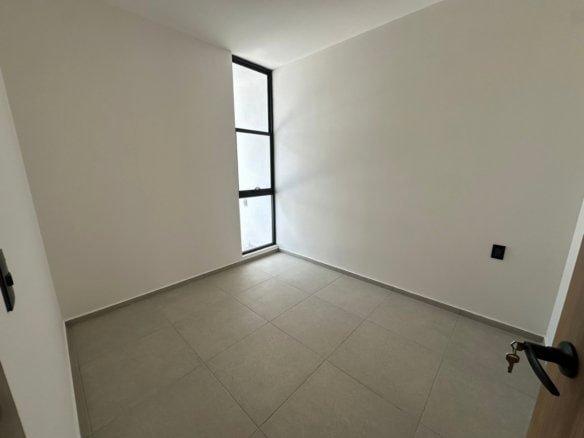 estudio de amplia casa en Zakia, Querétaro.