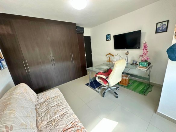 recamara 2 de casa en Cumbres del Lago con jardín amplio