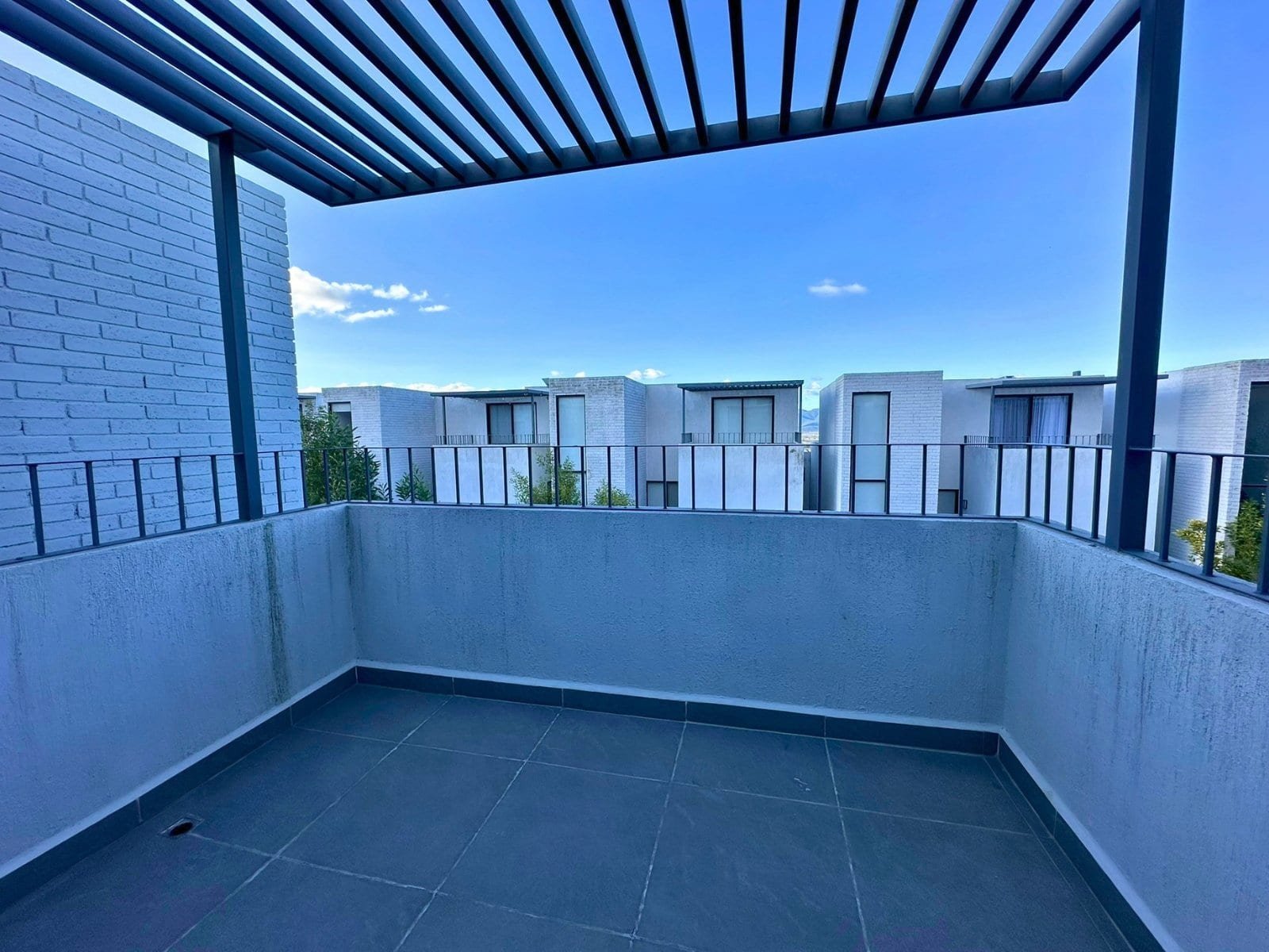 terraza 1 de casa en venta en Sabino Zibatá, Querétaro.