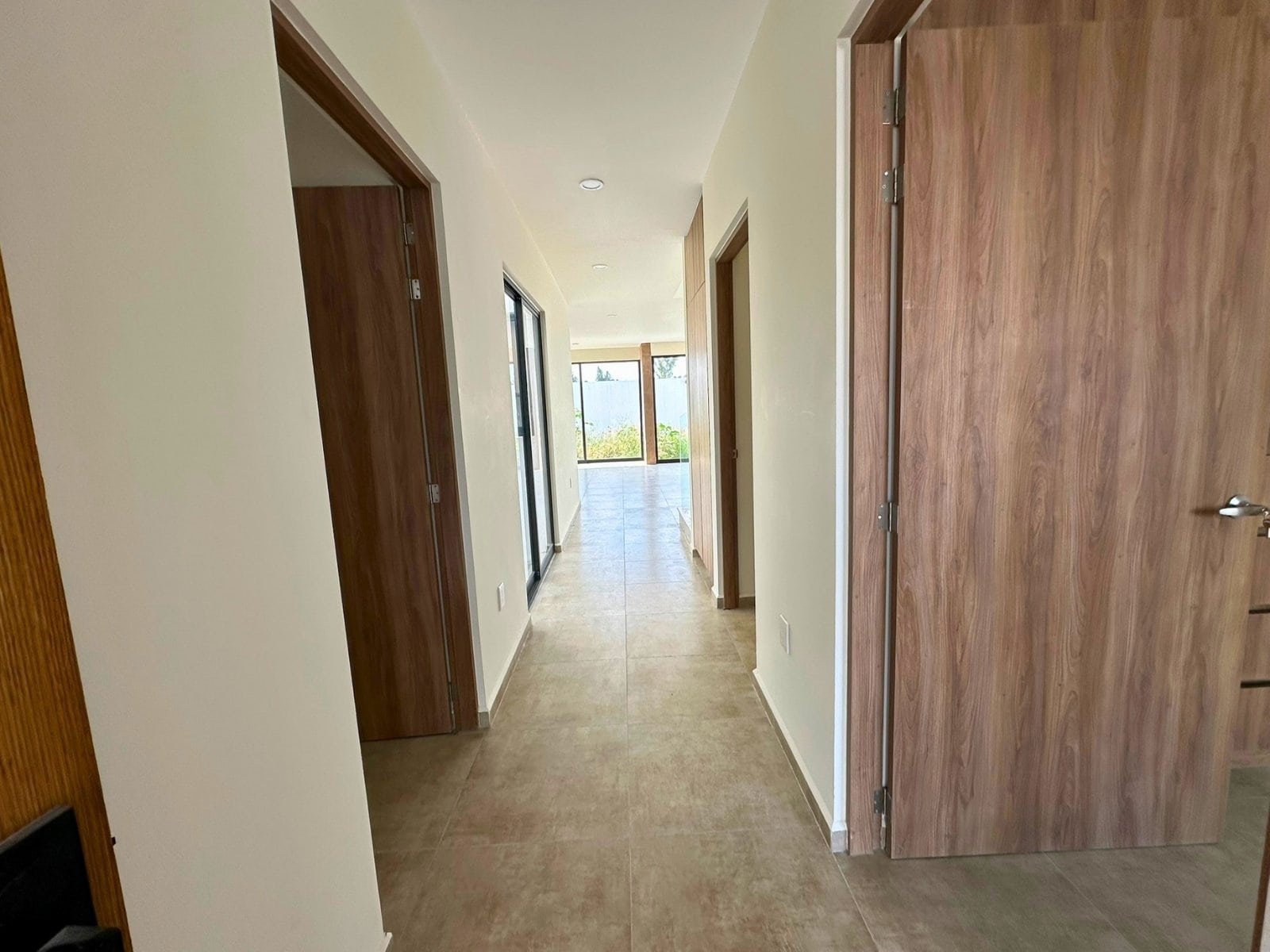 2 entrada de casa en lomes de Juriquilla
