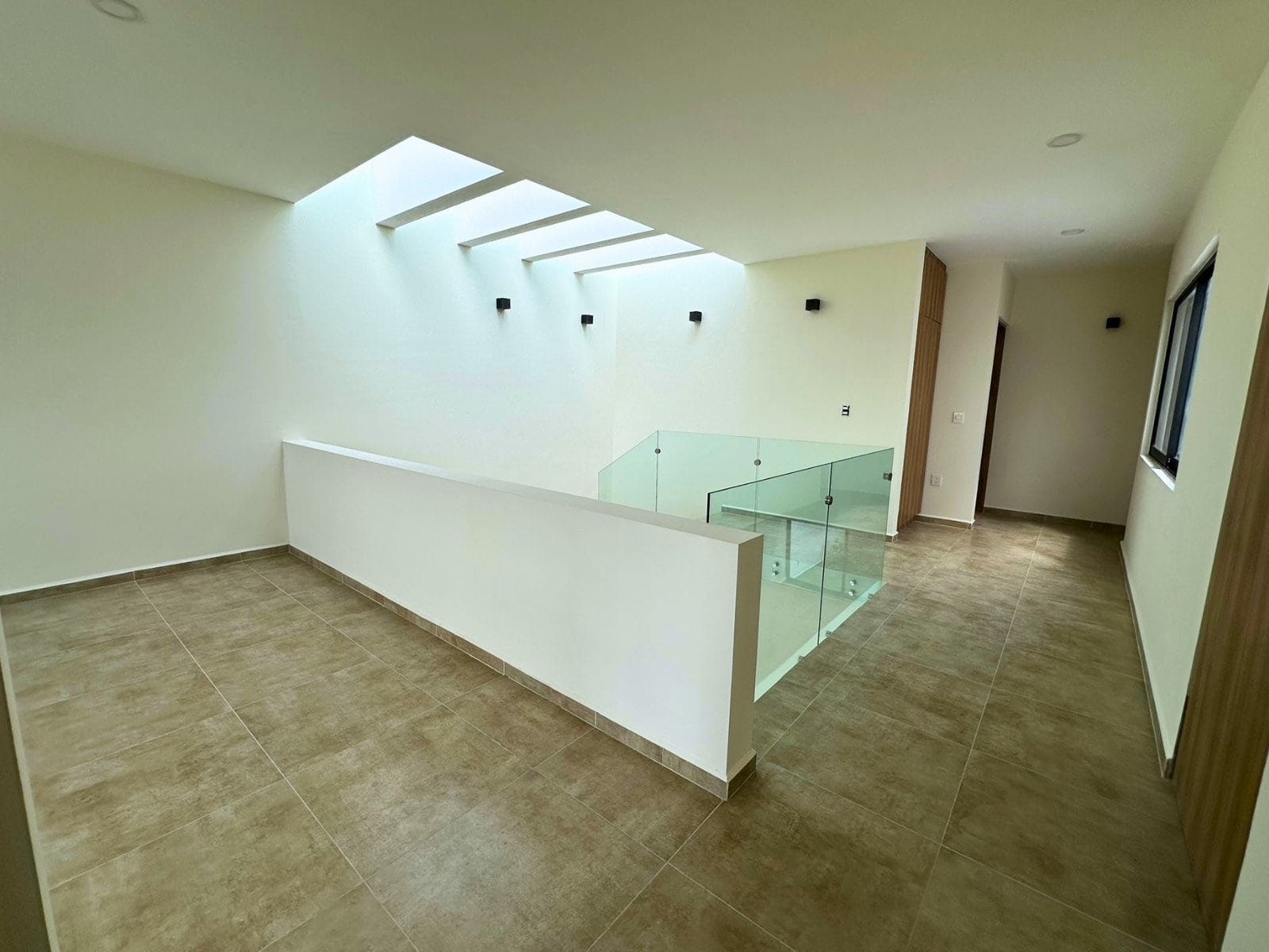 24 iluminacion de casa en lomes de Juriquilla