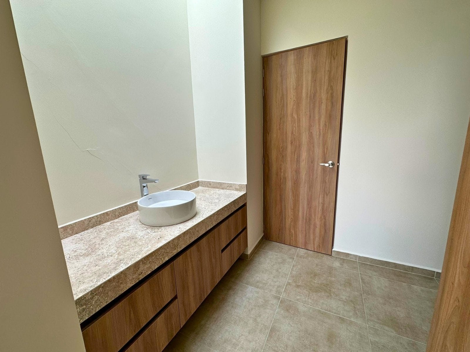 26 baño principal de casa en lomes de Juriquilla