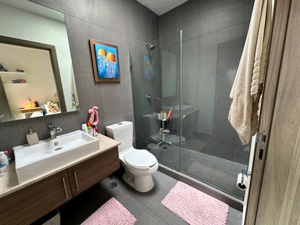 baño 3 de casa en venta en Altozano de 4 recámaras.